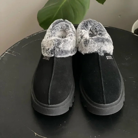 Skechers Women's Fortress Clog Slipper - Picture 4 of 11